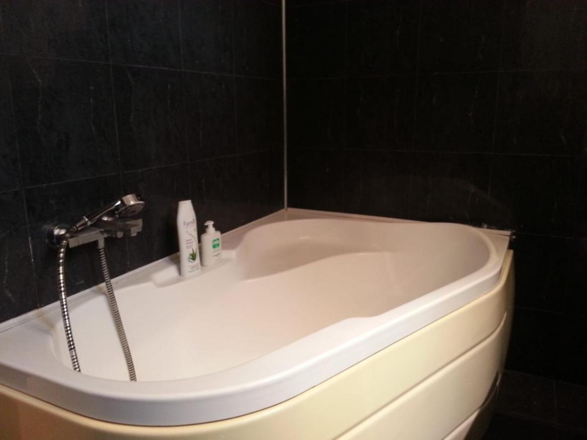 Apartment 3 Rooms Elegant Bucureşti Eksteriør bilde